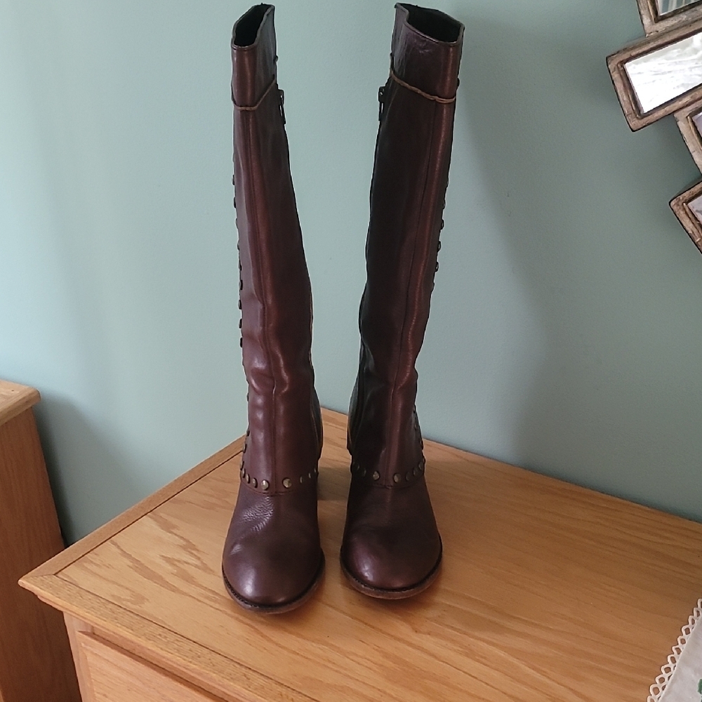 Women's Brown Leather Boots